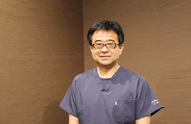 朝日藤 寿一医師
