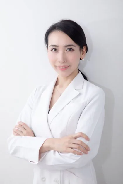 セレスタ 麻里子 先生