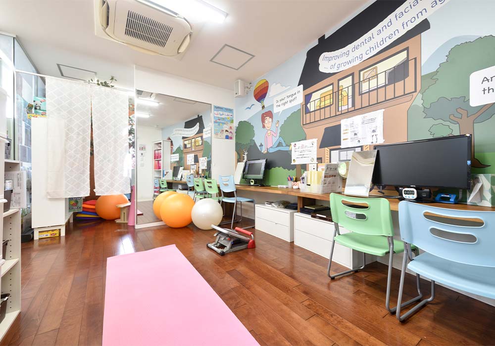 IS歯科のMFTトレーニングスペース