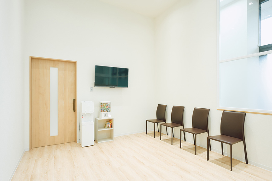 北赤羽すまいる歯科の待合室