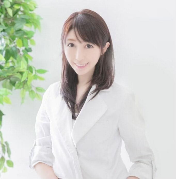 持丸みずき医師