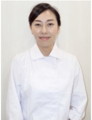 新里 麻美医師